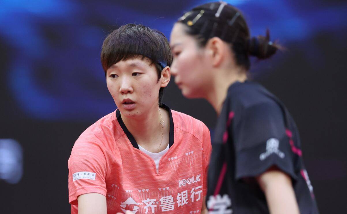 在足球场上 在足球场上