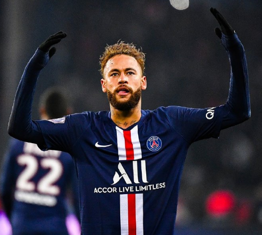 尖强队的兴